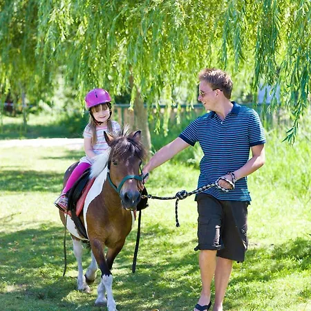 Officiel Siblu Les Charmettes 4* Les Mathes