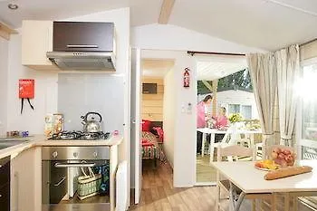 Officiel Siblu Les Charmettes 캠프장 4*