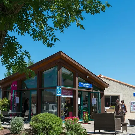 Officiel Siblu Les Charmettes 캠프장 4*